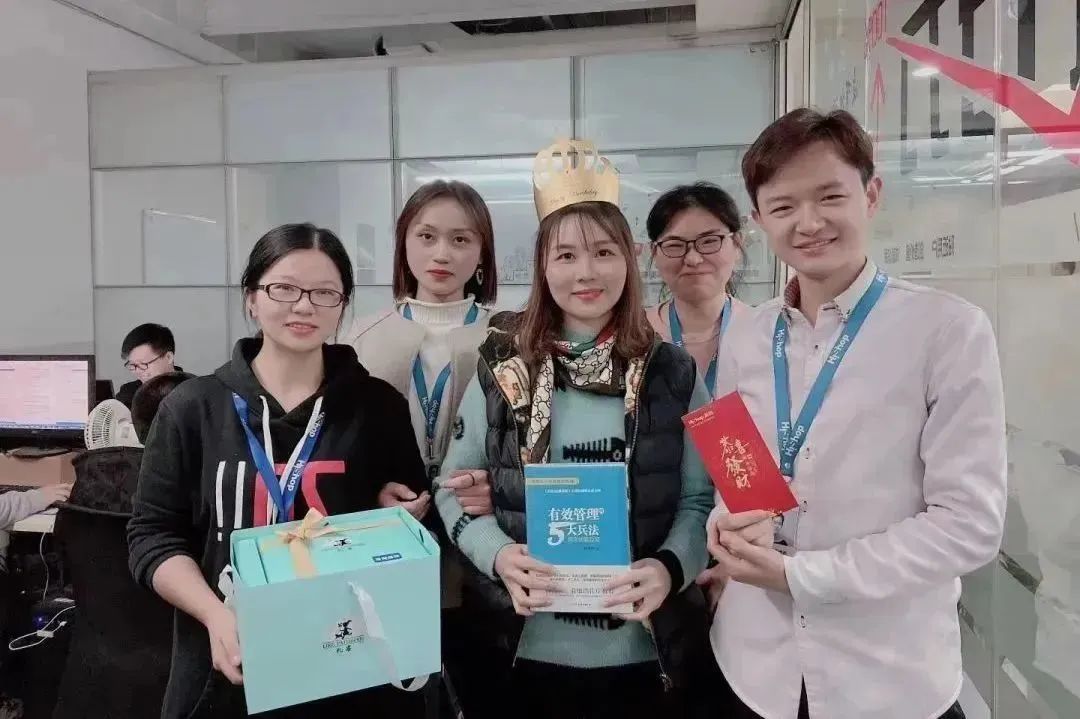 【人物】黃麗麗——輕舟已過萬重山，長路漫漫亦燦燦